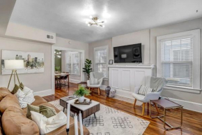 Cozy Retreat - Walkable to Bars & Restaurants